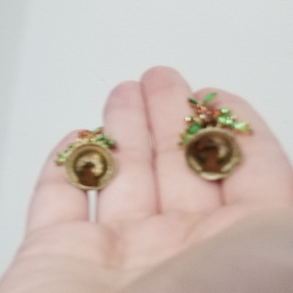 Fun vtg jingle bell earrings w damaged brooch - Picture 6 of 11